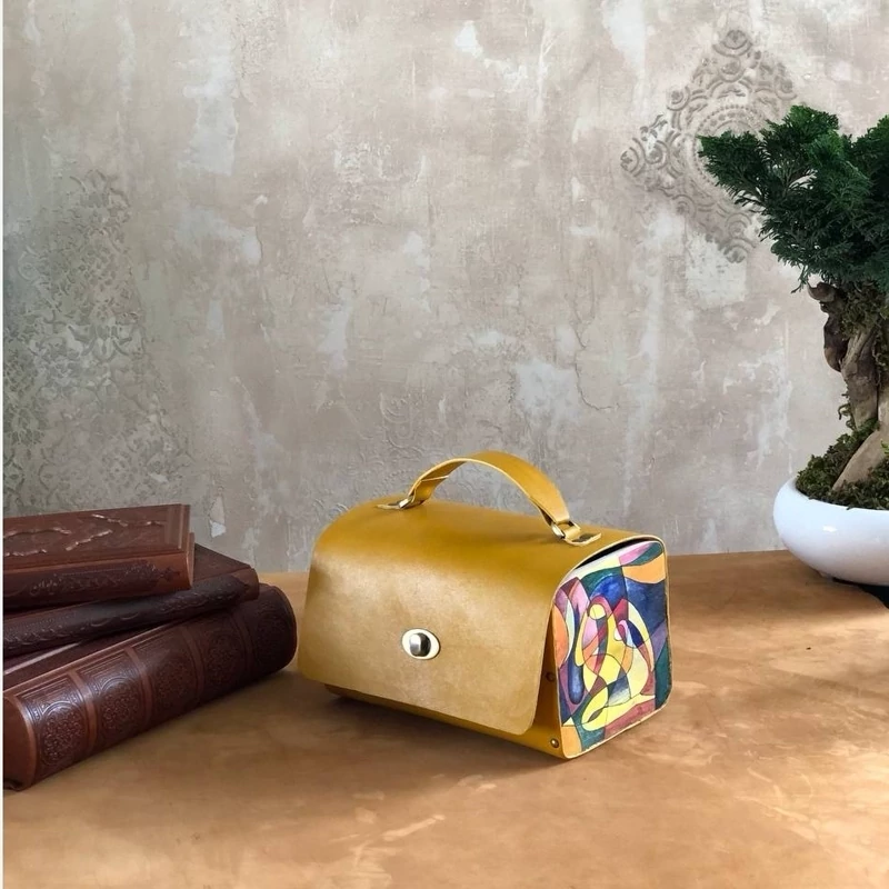 کیف آرایشی طرح کوبیسم آشفتگی